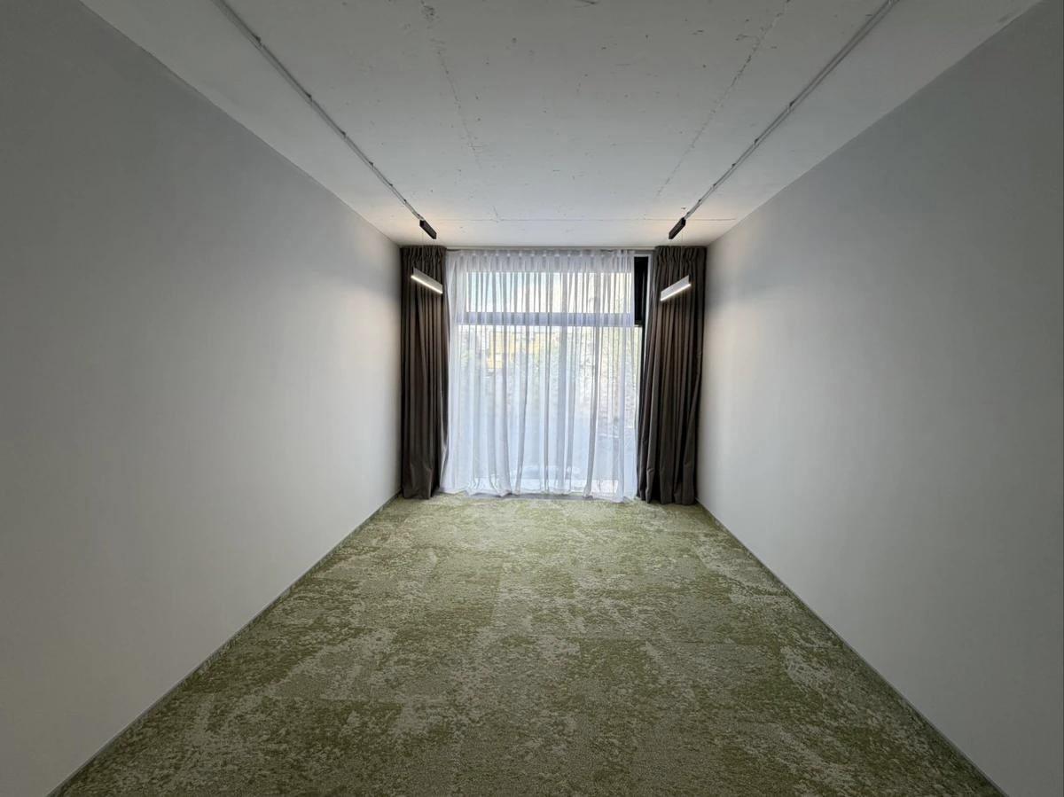 Коммерческое помещение 300.0 м², Астана