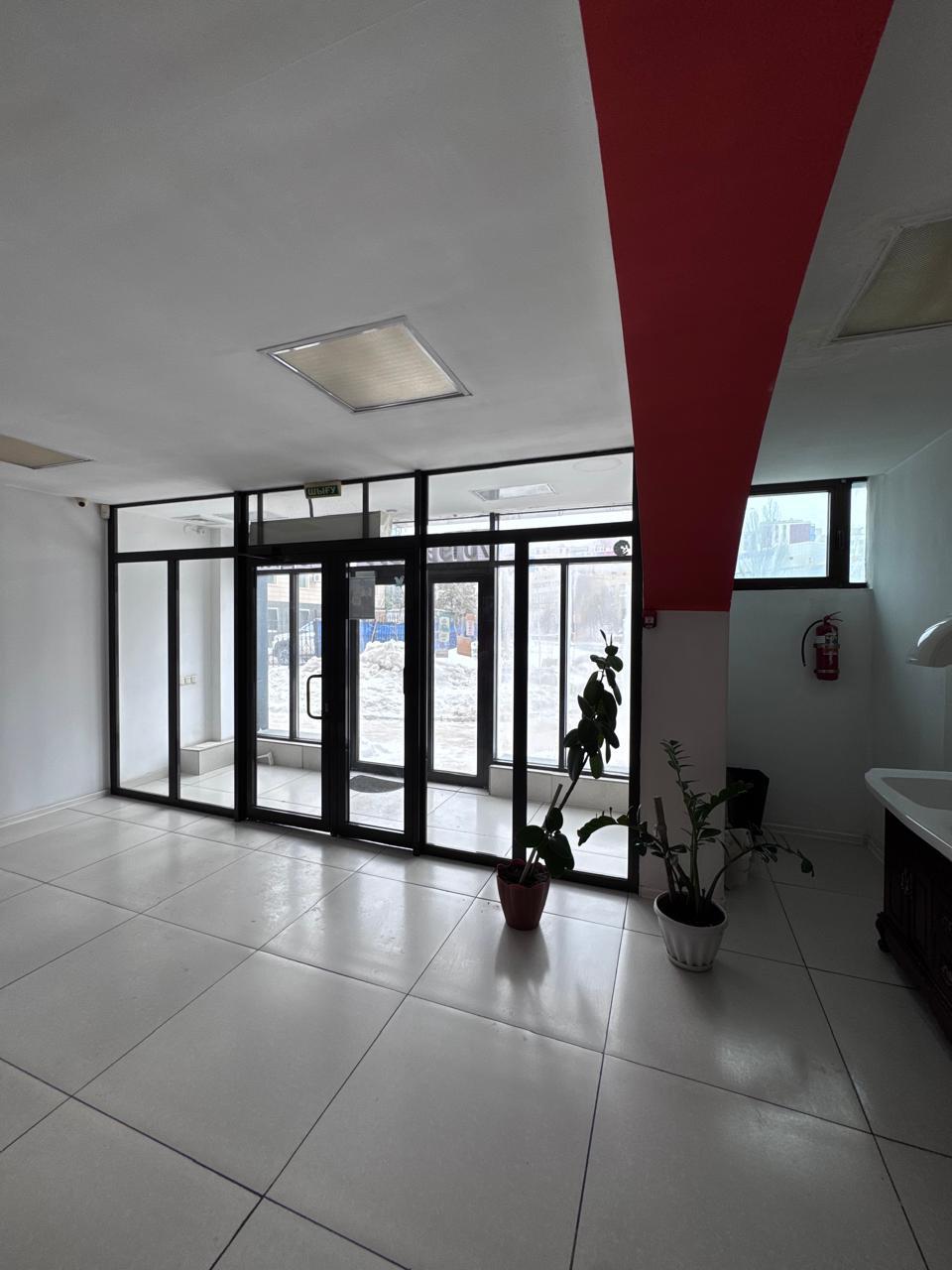 Коммерческое помещение 202.7 м², Астана