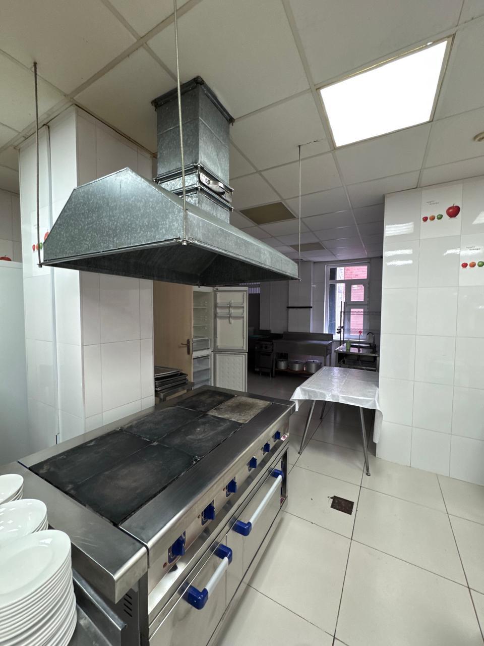 Коммерческое помещение 202.7 м², Астана