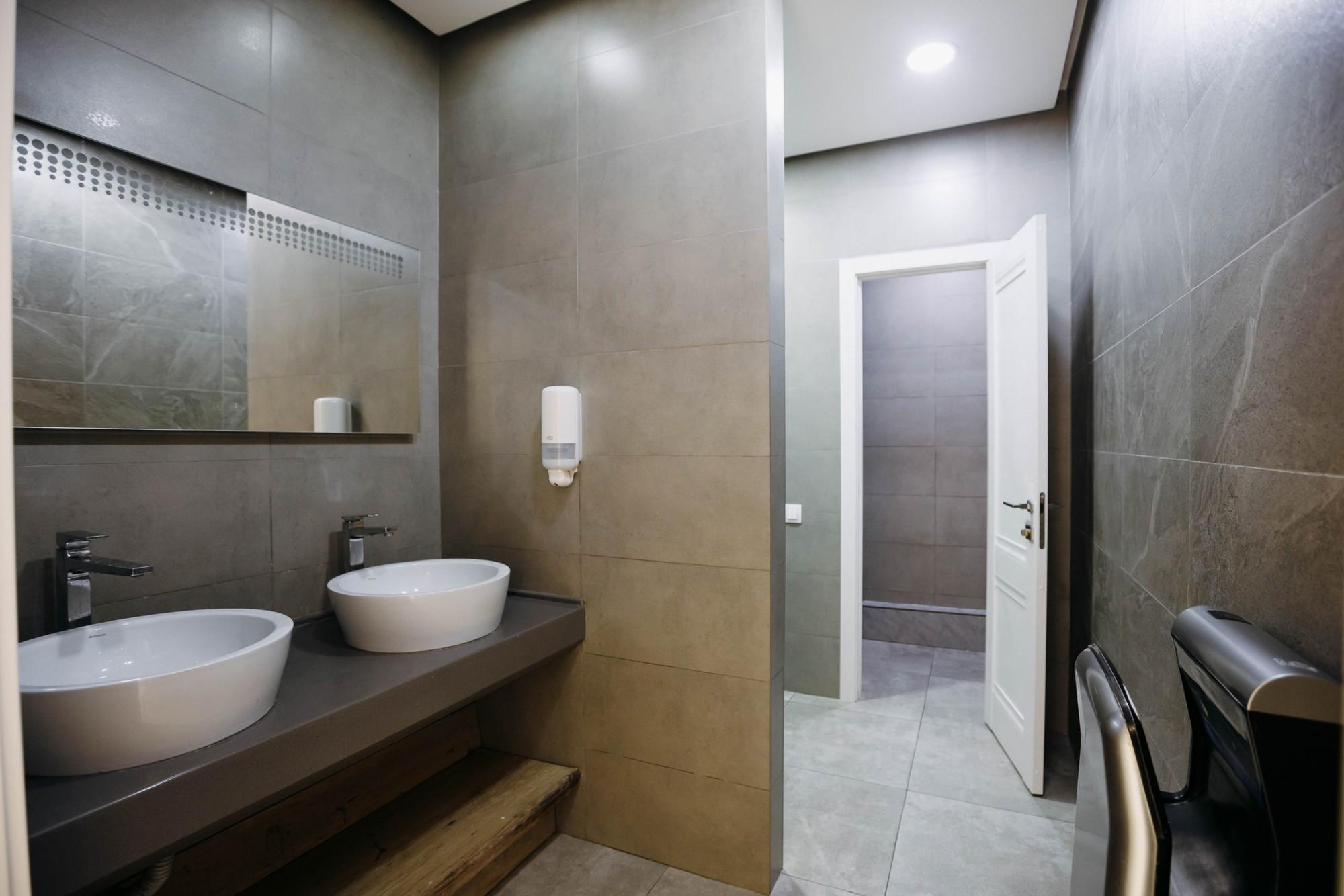Коммерческое помещение 400.0 м², Астана