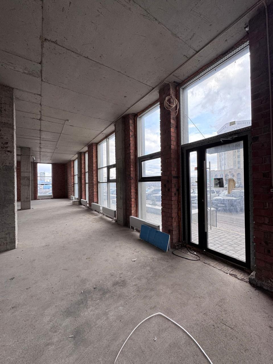 Коммерческое помещение 355.0 м², Астана