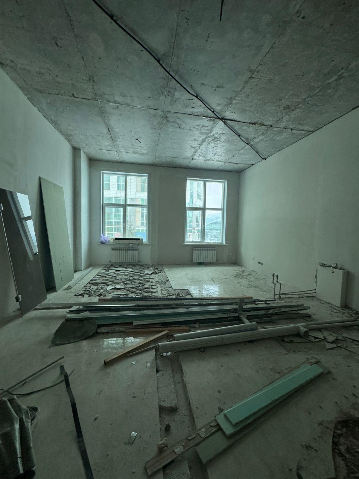 Коммерческое помещение 300.0 м², Астана