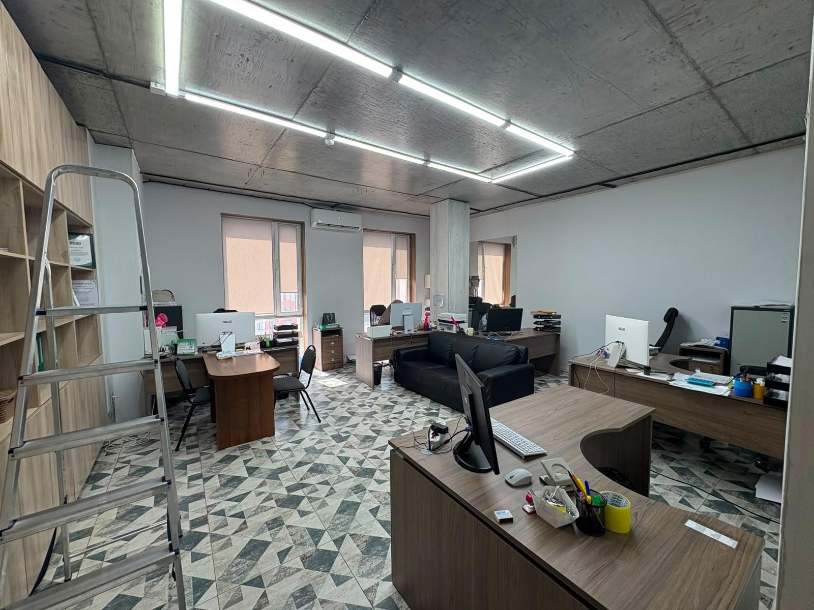 Коммерческое помещение 183.5 м², Астана