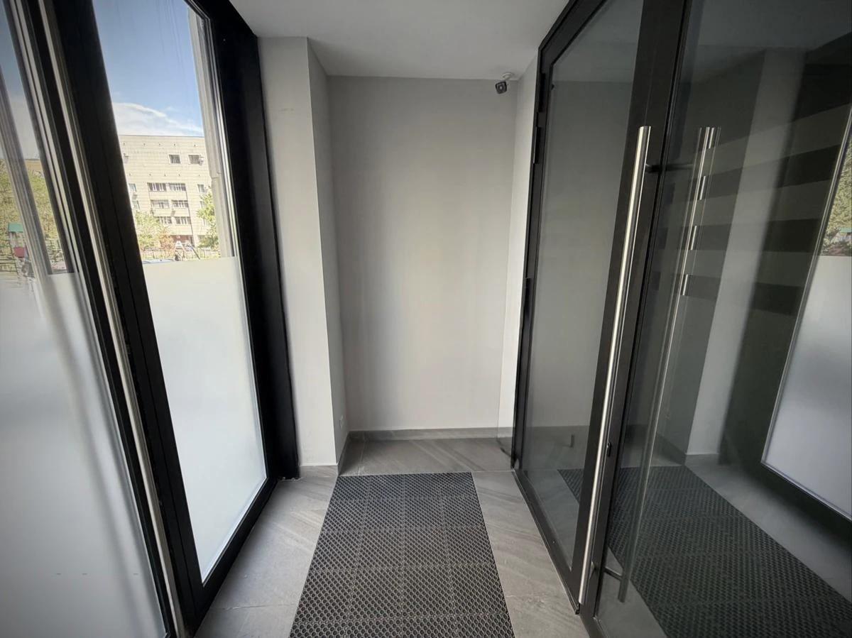 Коммерческое помещение 300.0 м², Астана