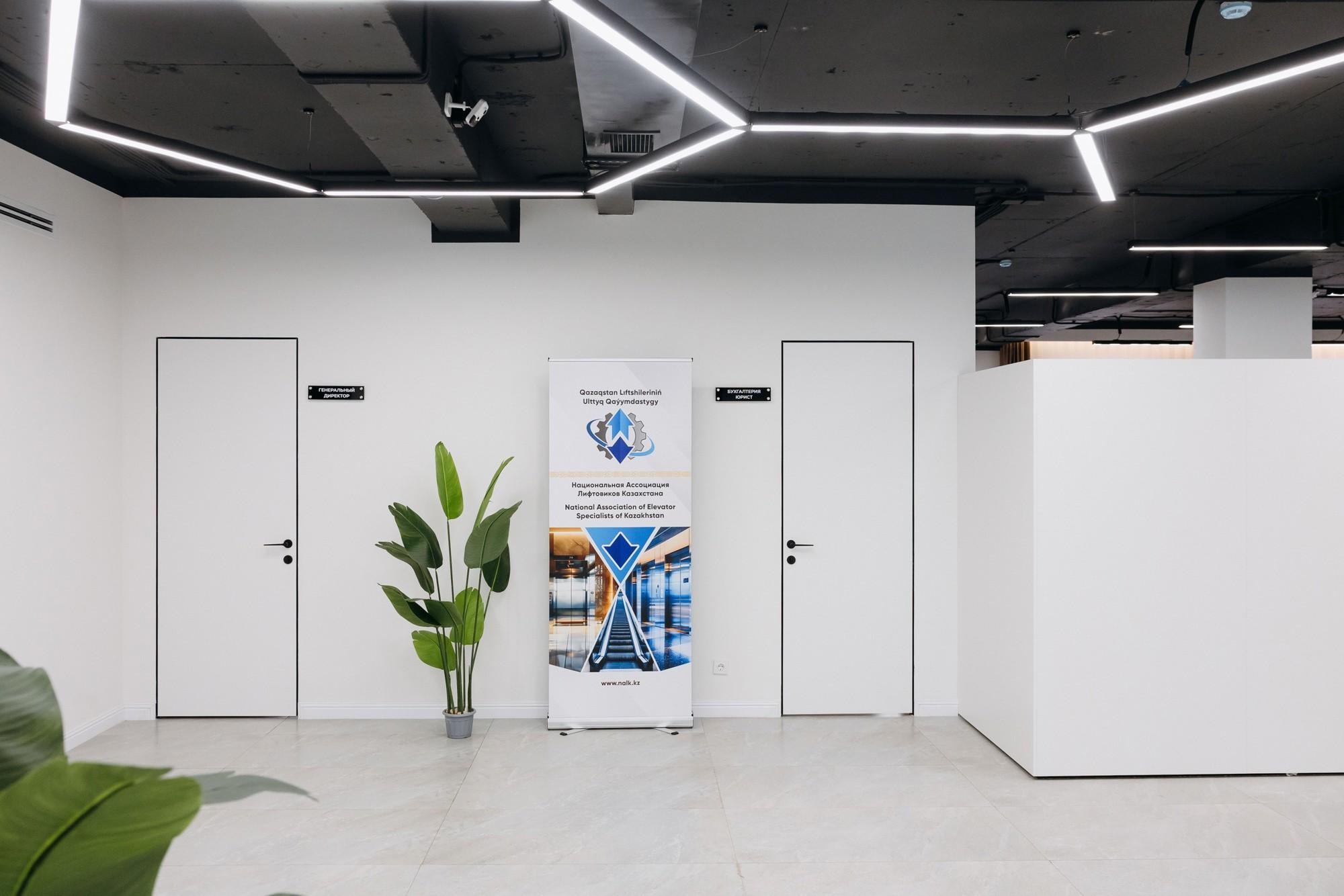 Коммерческое помещение 400.0 м², Астана