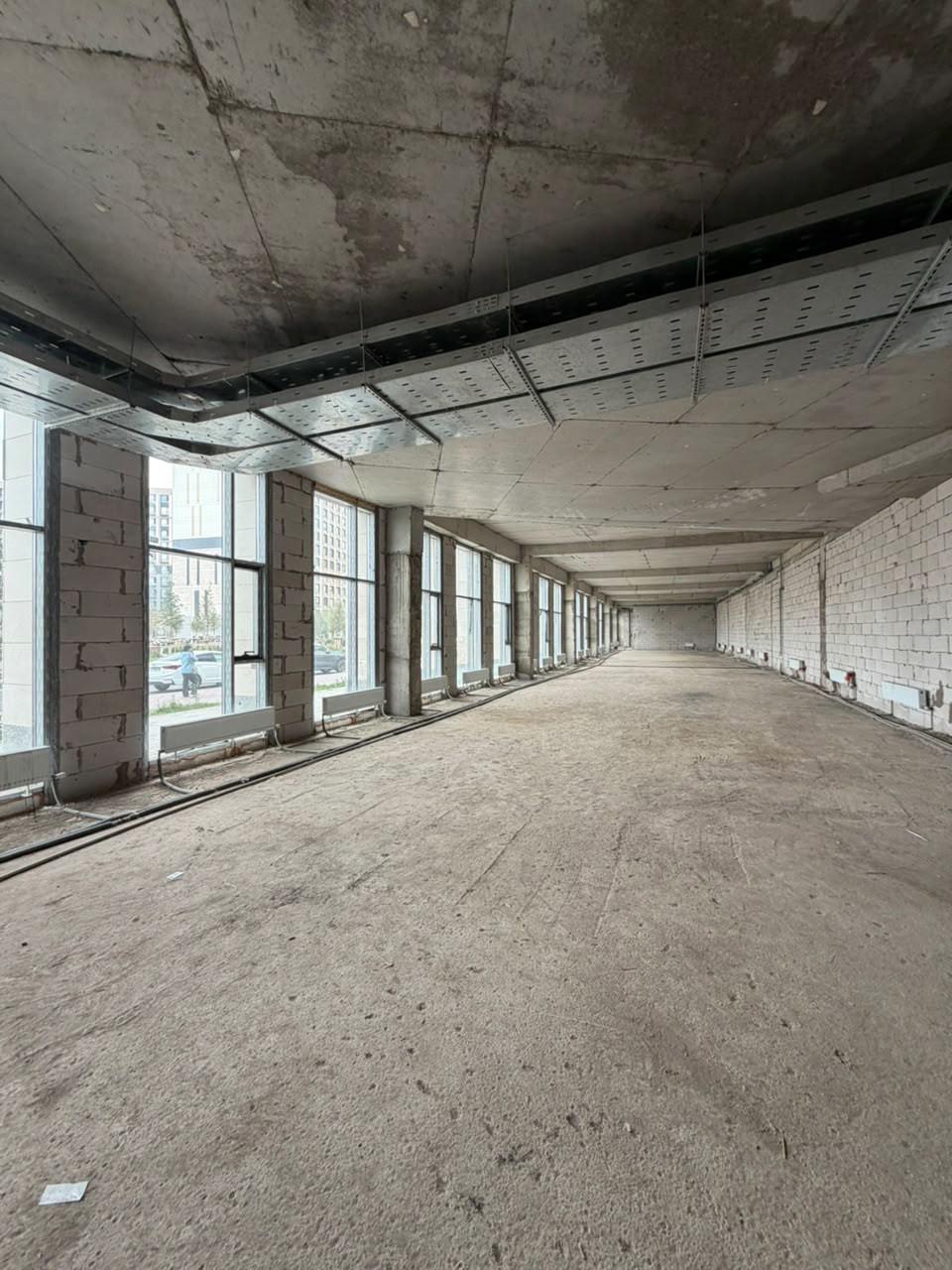 986 m² standalone commercial Commercial building, Astana — photo 4