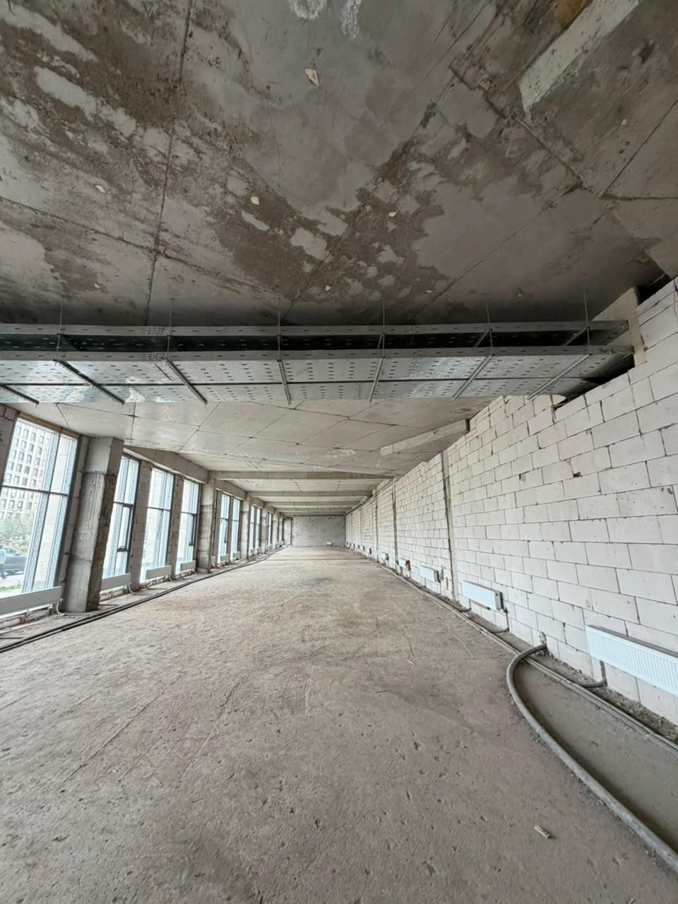 986 m² standalone commercial Commercial building, Astana — photo 9