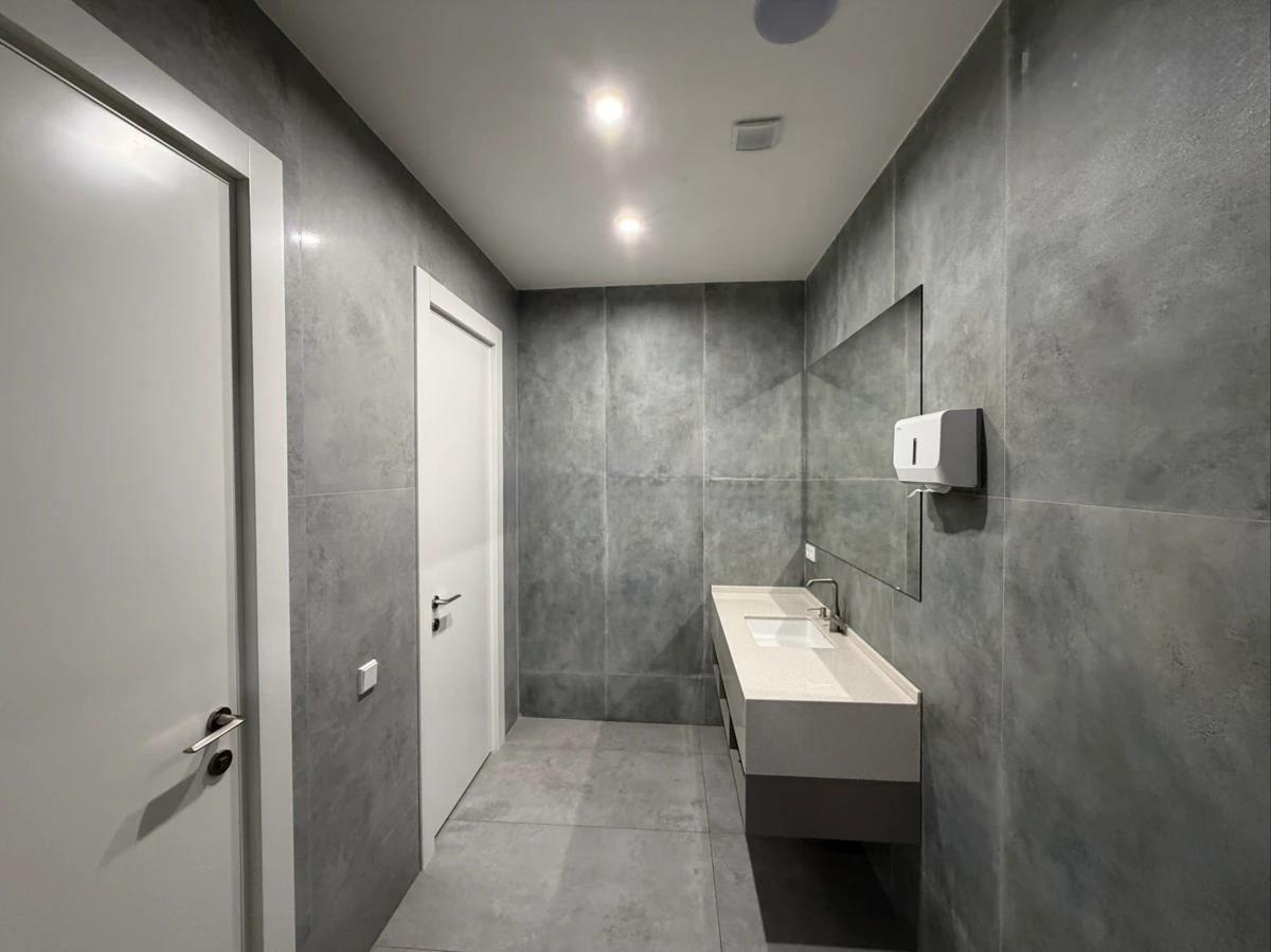 Коммерческое помещение 300.0 м², Астана