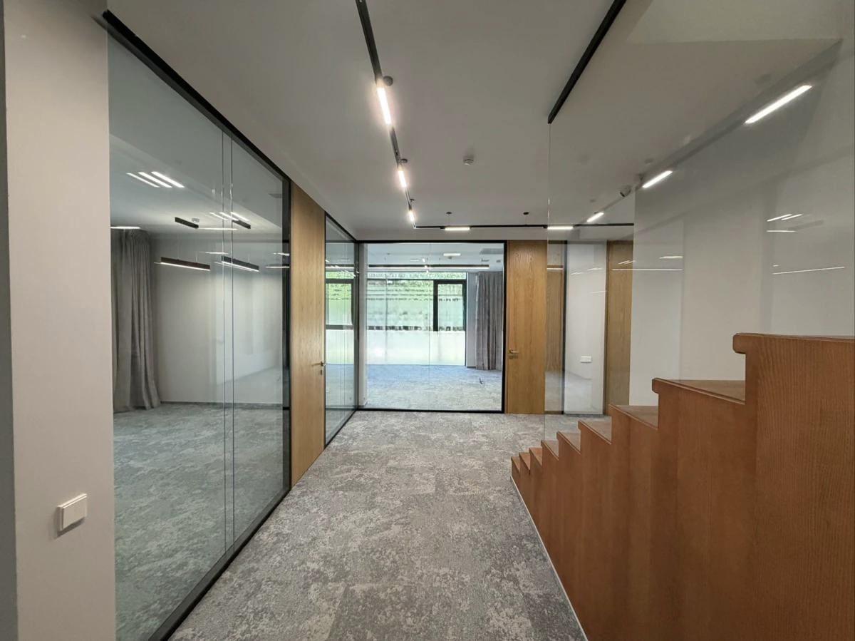 Коммерческое помещение 300.0 м², Астана