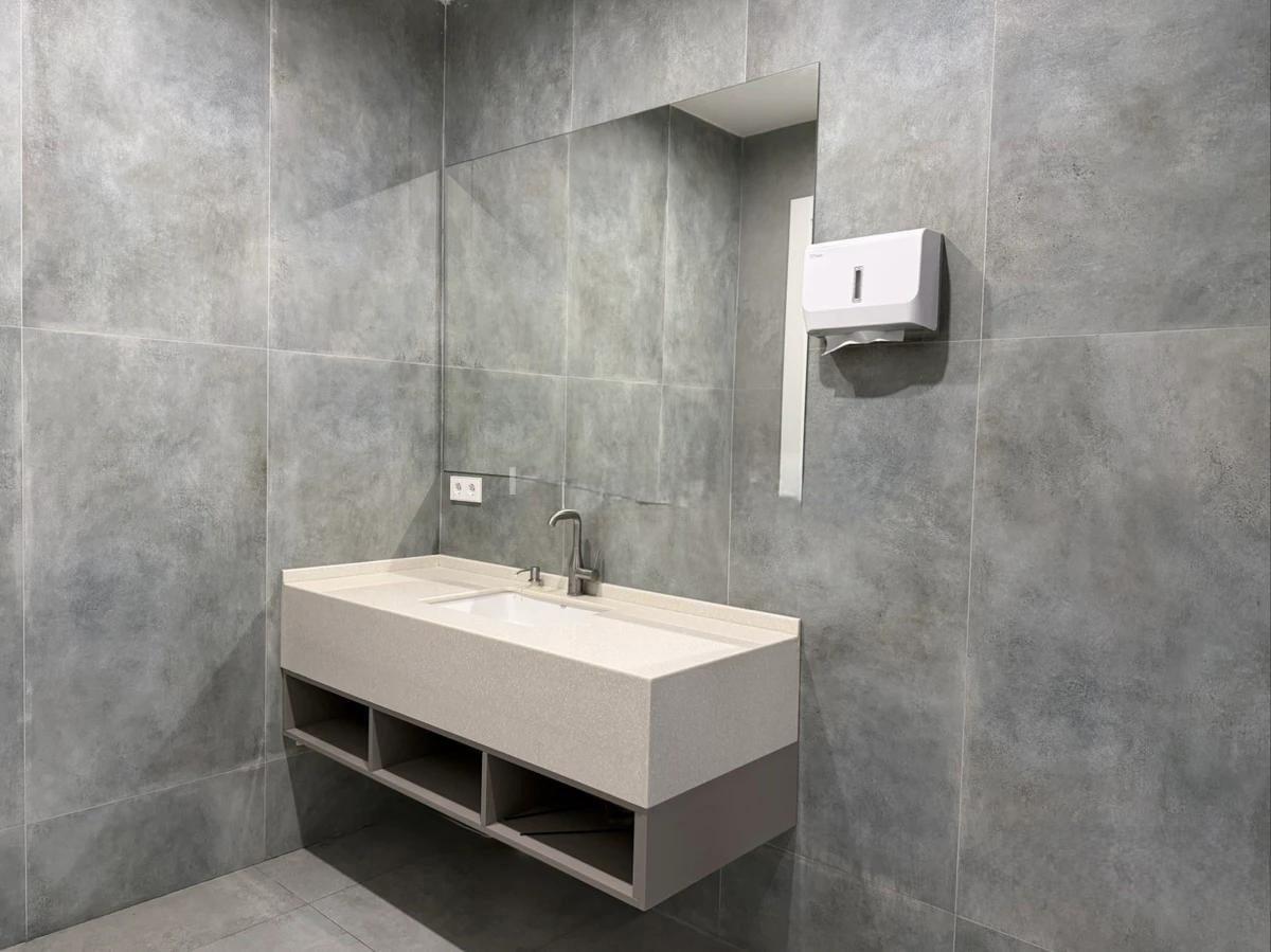 Коммерческое помещение 300.0 м², Астана