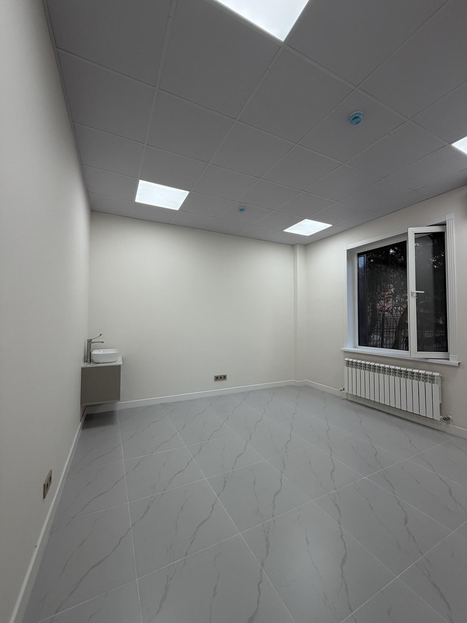 303 m² commercial space, Astana — photo 23