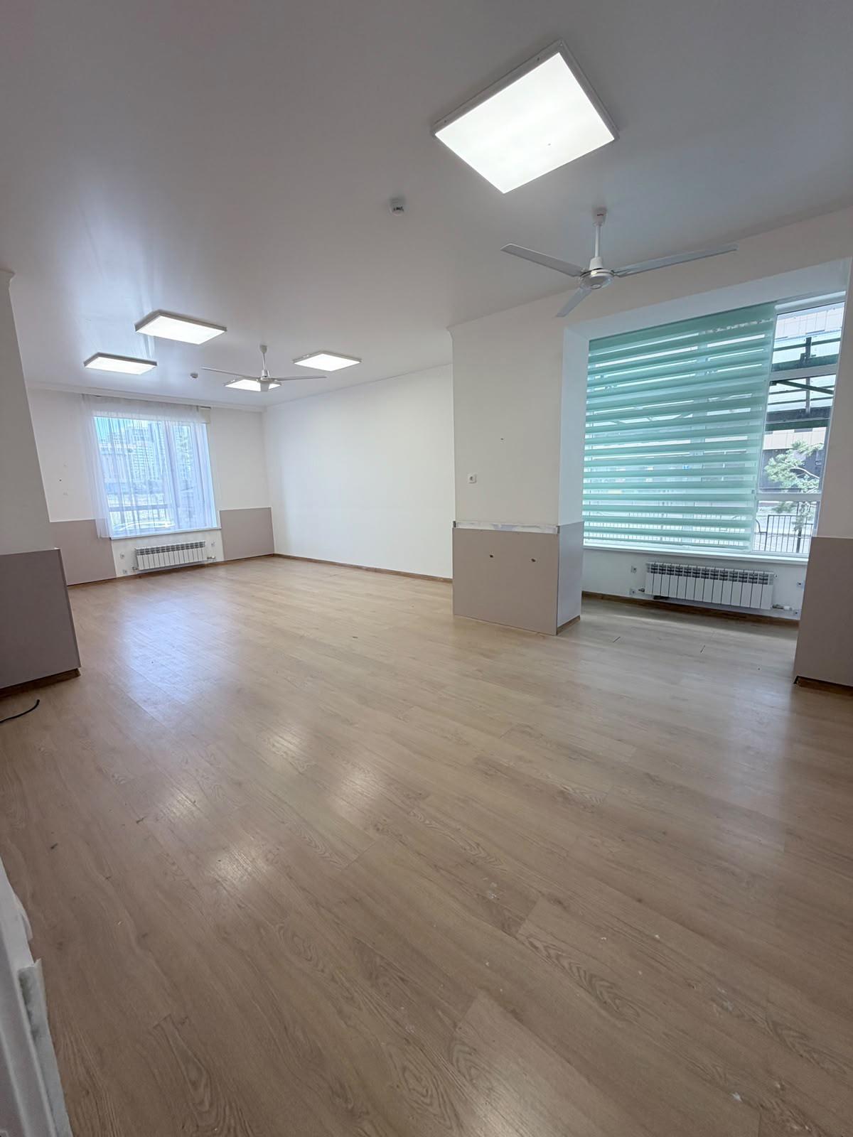 Коммерческое помещение 765.3 м², Астана