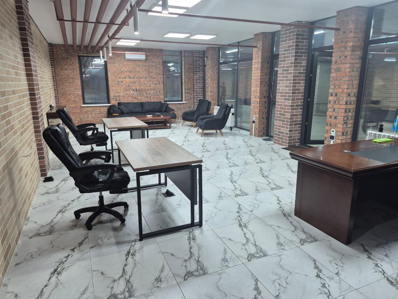 Коммерческое помещение 1911.0 м², Астана
