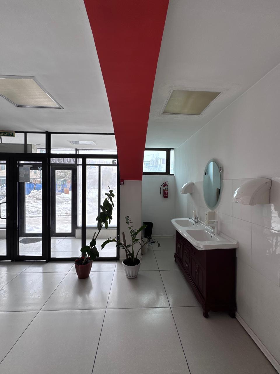 Коммерческое помещение 202.7 м², Астана