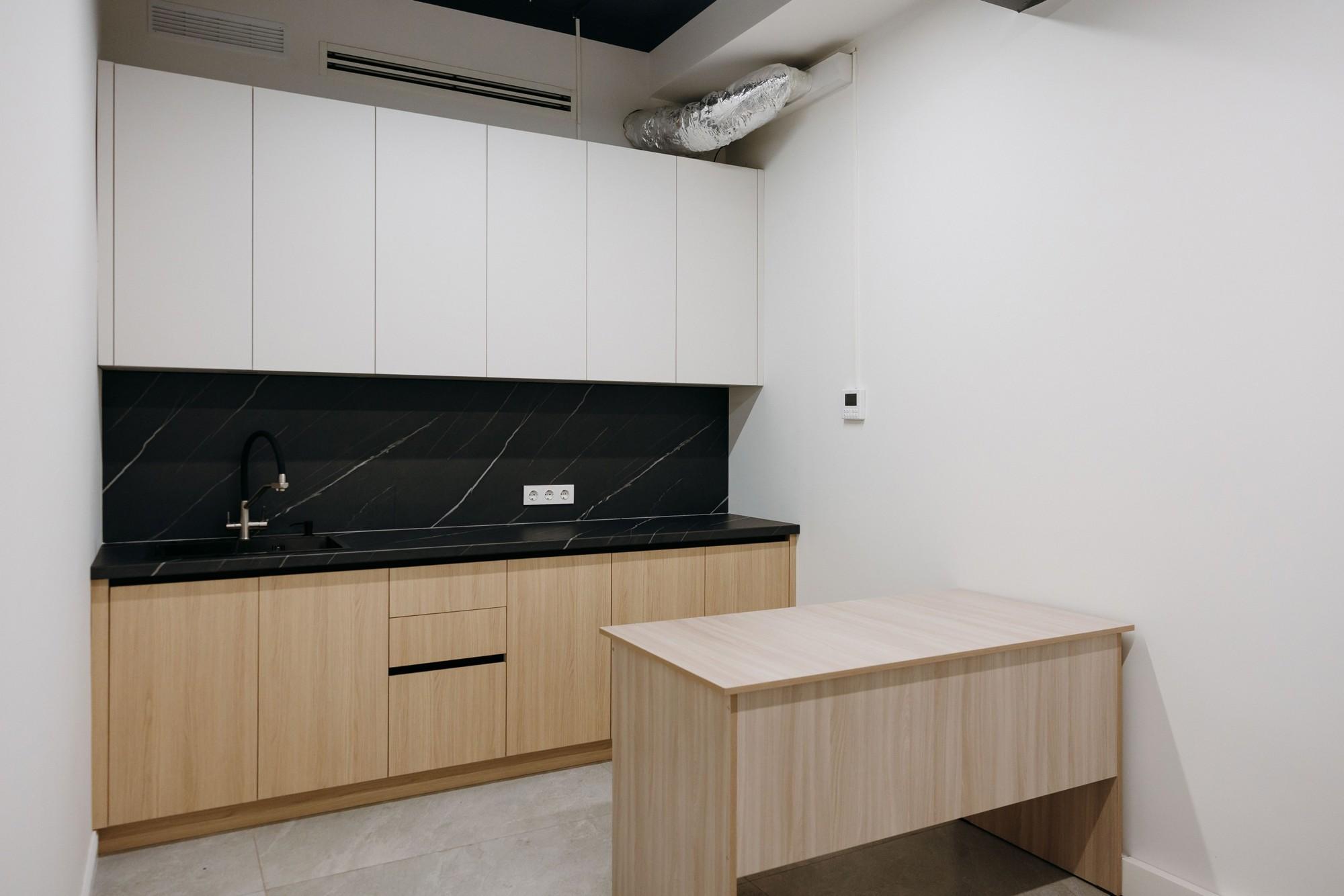 Коммерческое помещение 400.0 м², Астана