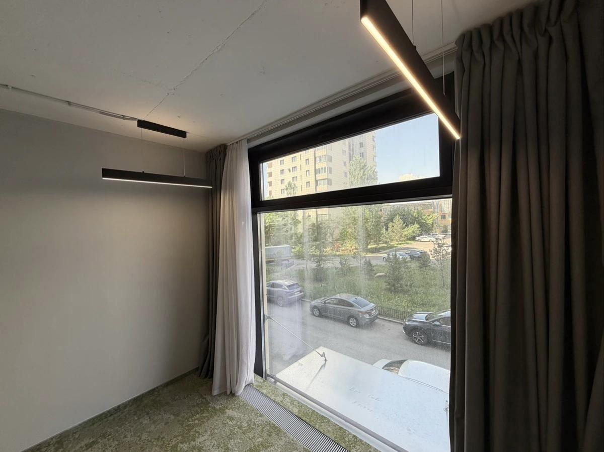 Коммерческое помещение 300.0 м², Астана