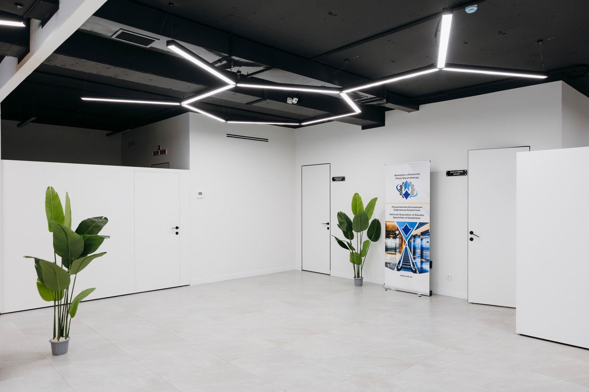 Коммерческое помещение 400.0 м², Астана