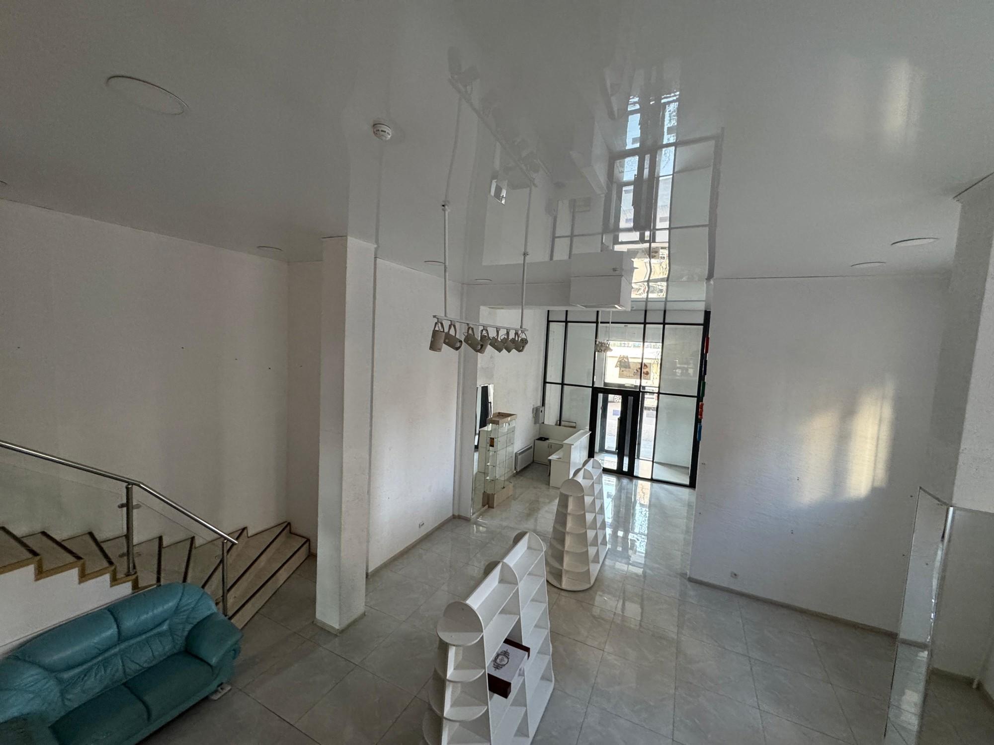 Коммерческое помещение 223.0 м², Астана