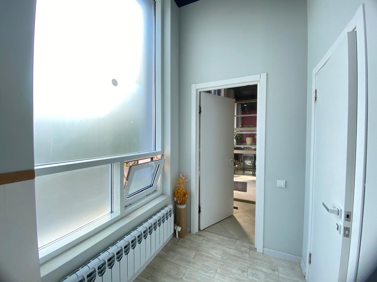 Коммерциялық үй-жай 114.0 м², Астана