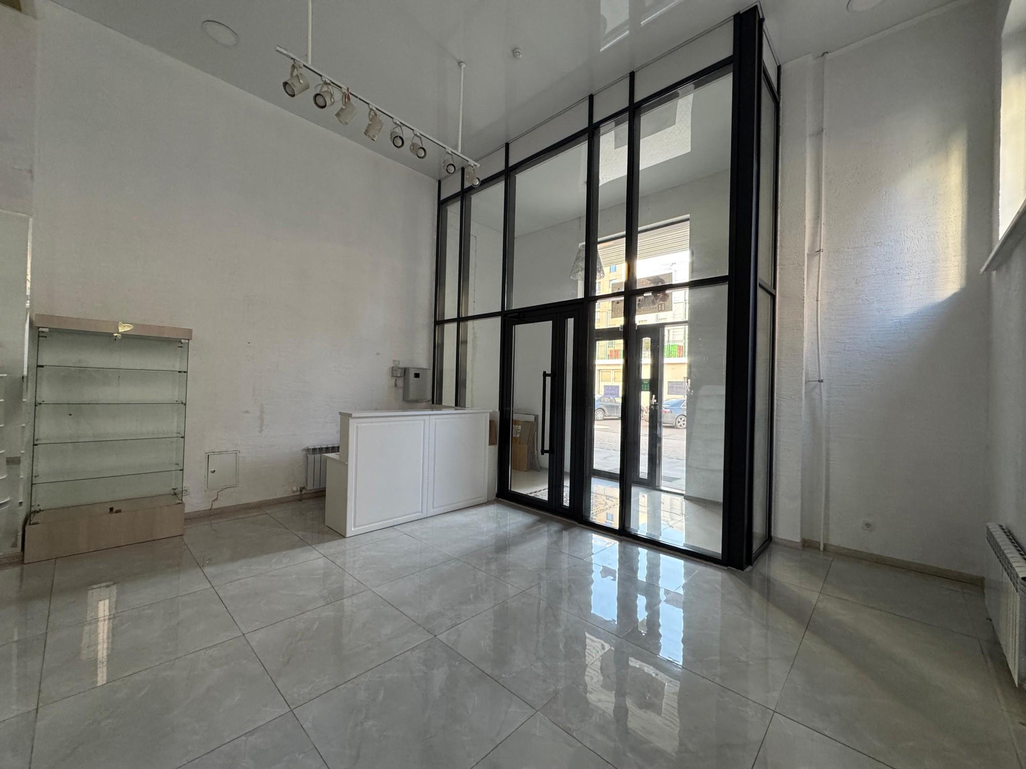Коммерческое помещение 223.0 м², Астана
