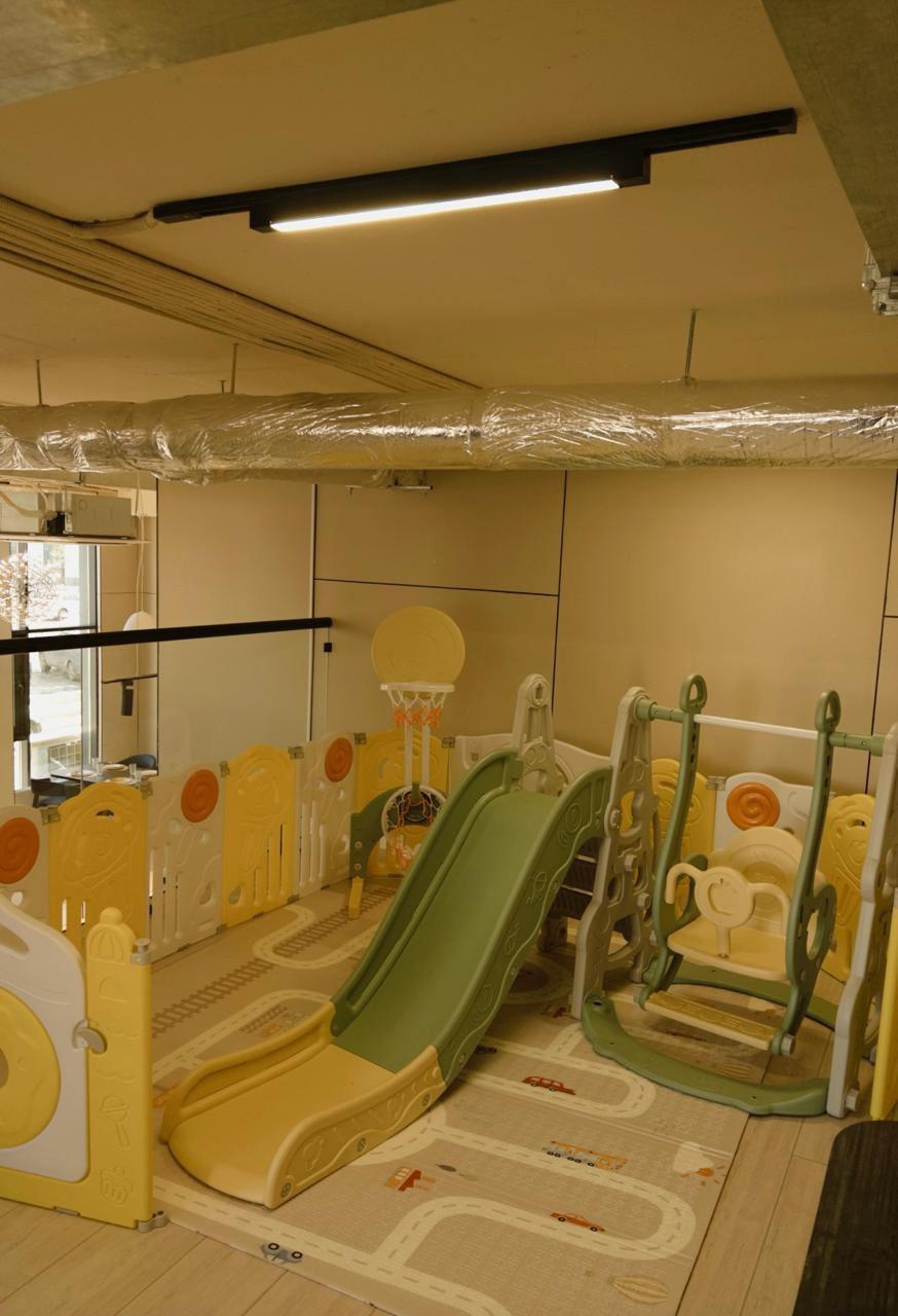 trading_area 278.0 м², Астана