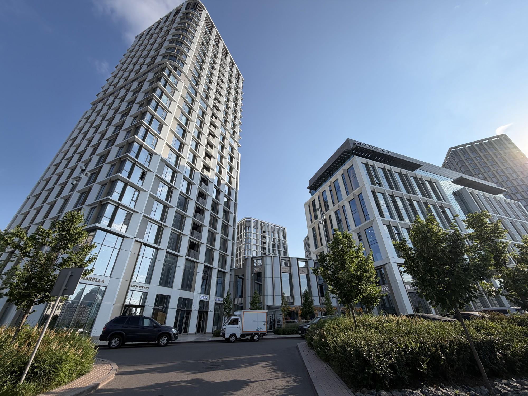 Коммерциялық үй-жай 239.0 м², Астана